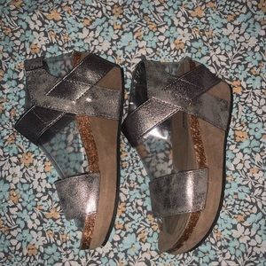 Pierre Dumas Silver and Brown Wedges